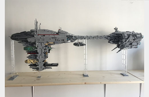Nave de Star Wars realizada con piezas de LEGO